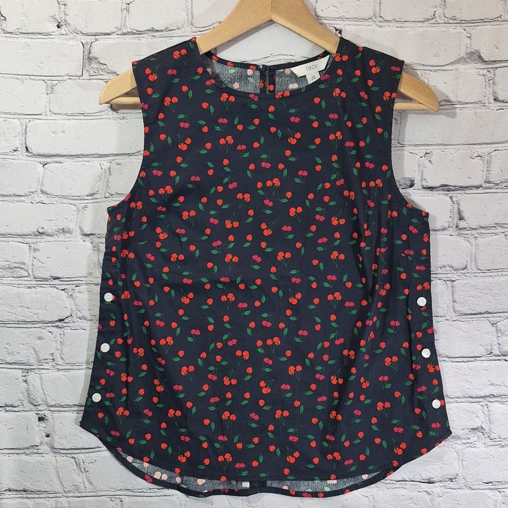1901 Women's NWOT Navy Tossed Cherry Side Button Poplin Tank‎ Top Blouse Size XS